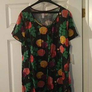 Lularoe classic tee